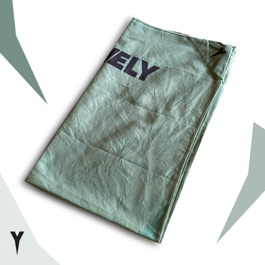 Towely The  Magnetic Microfiber Towel